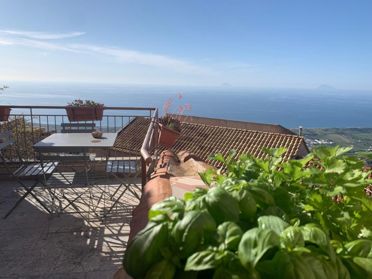 Bed & Breakfast Studioarcodia- San Marco d'Alunzio Exterior photo